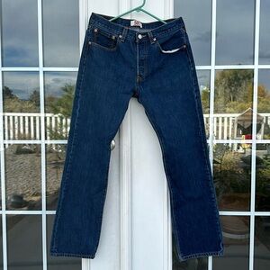 Levi’s straight leg button fly 501 31x32